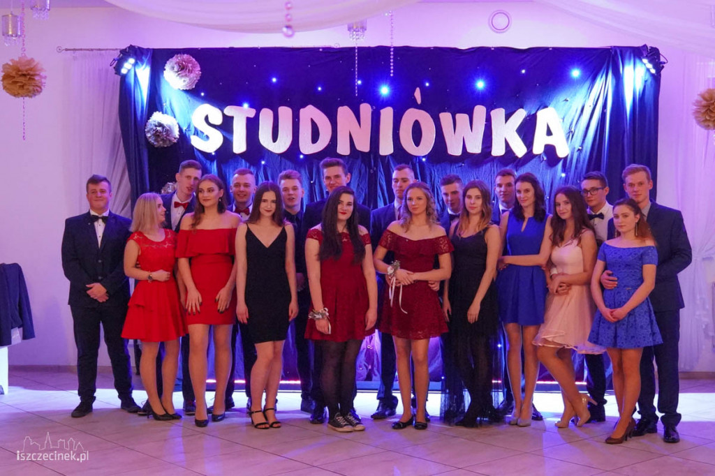 Studniówka uczniów Zespołu Szkół Technicznych w Szczecinku