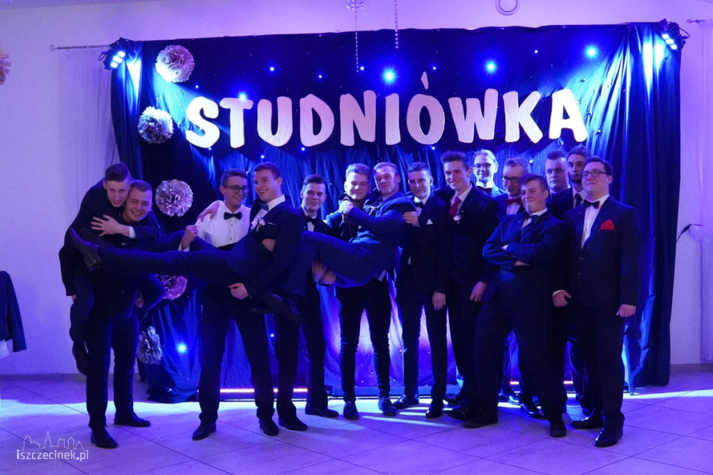 Studniówka uczniów Zespołu Szkół Technicznych w Szczecinku