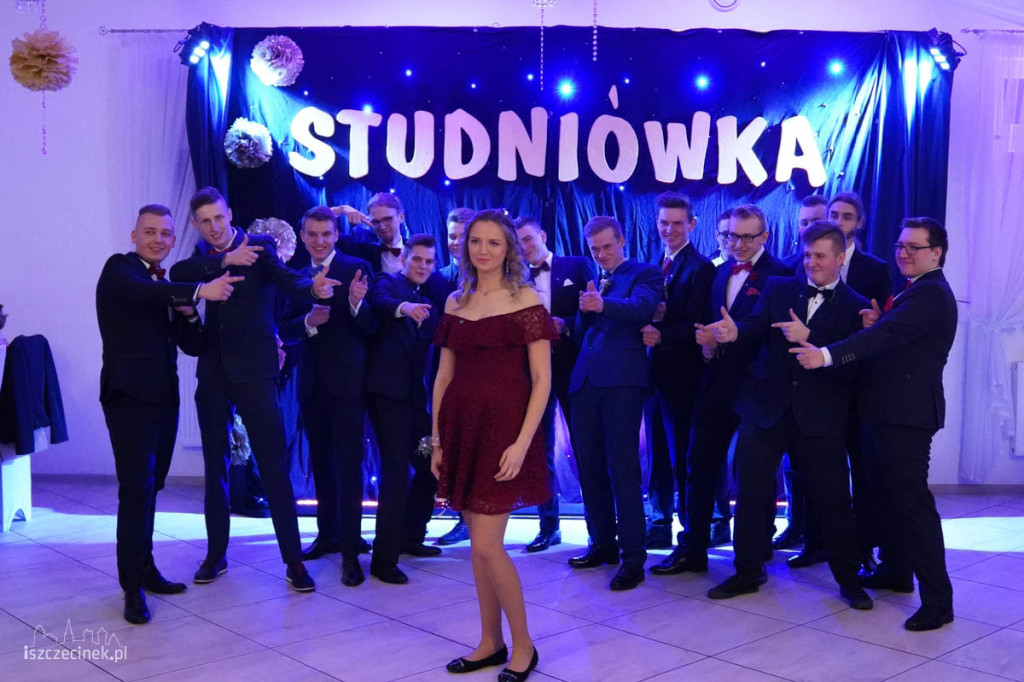 Studniówka uczniów Zespołu Szkół Technicznych w Szczecinku