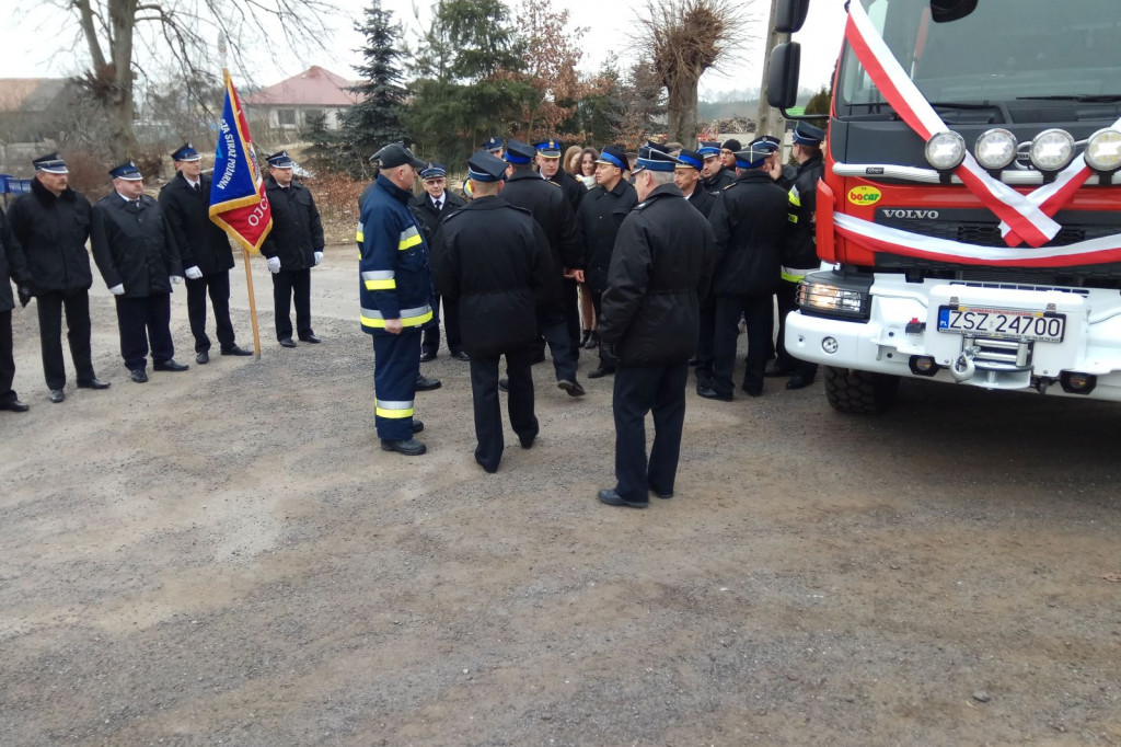 OSP Parsęcko, Oficjalne przekazanie wozu pożarniczego.