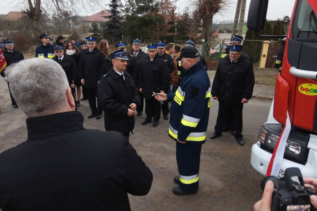 OSP Parsęcko, Oficjalne przekazanie wozu pożarniczego.