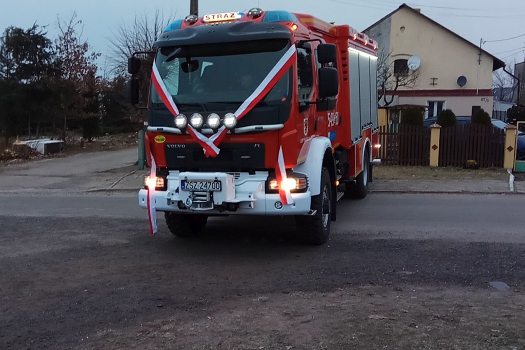 OSP Parsęcko, Oficjalne przekazanie wozu pożarniczego.