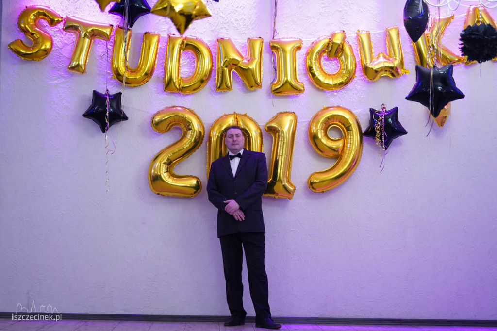 Maturzyści Zespołu Szkół nr 6 bawili się na studniówce