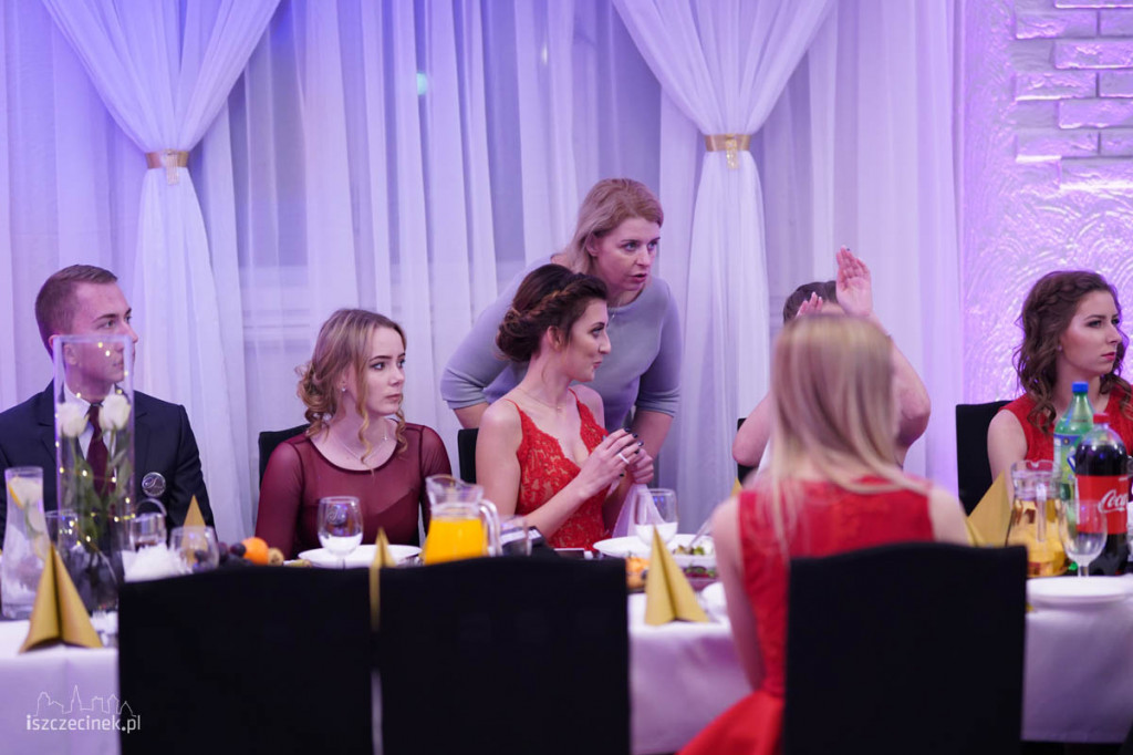 Maturzyści Zespołu Szkół nr 6 bawili się na studniówce