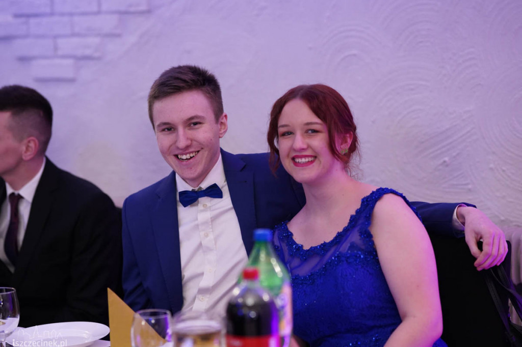 Maturzyści Zespołu Szkół nr 6 bawili się na studniówce