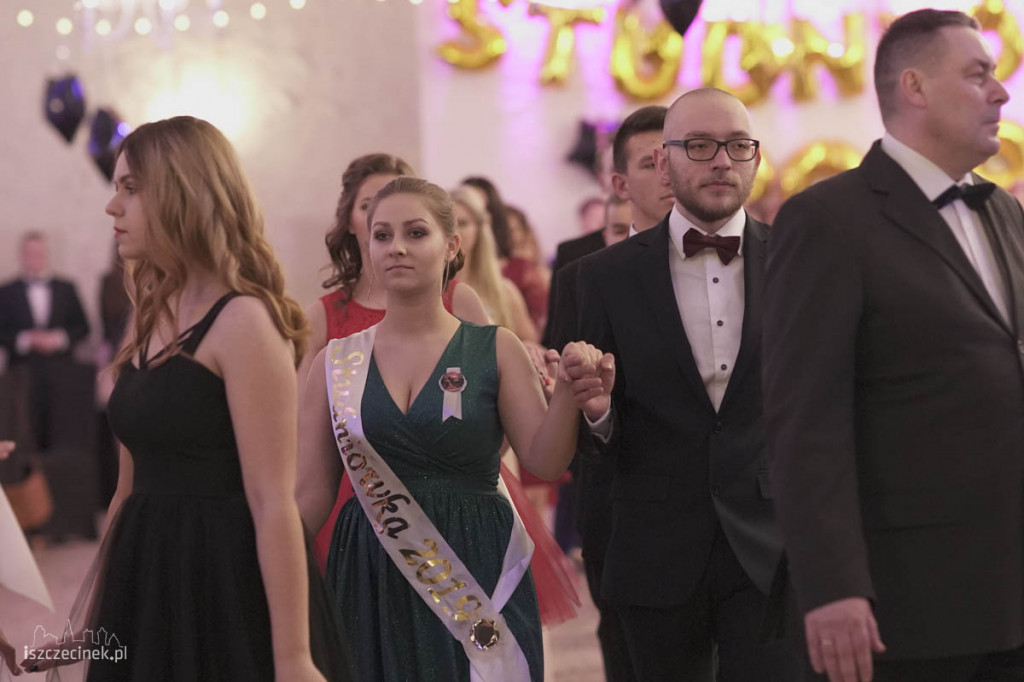 Maturzyści Zespołu Szkół nr 6 bawili się na studniówce