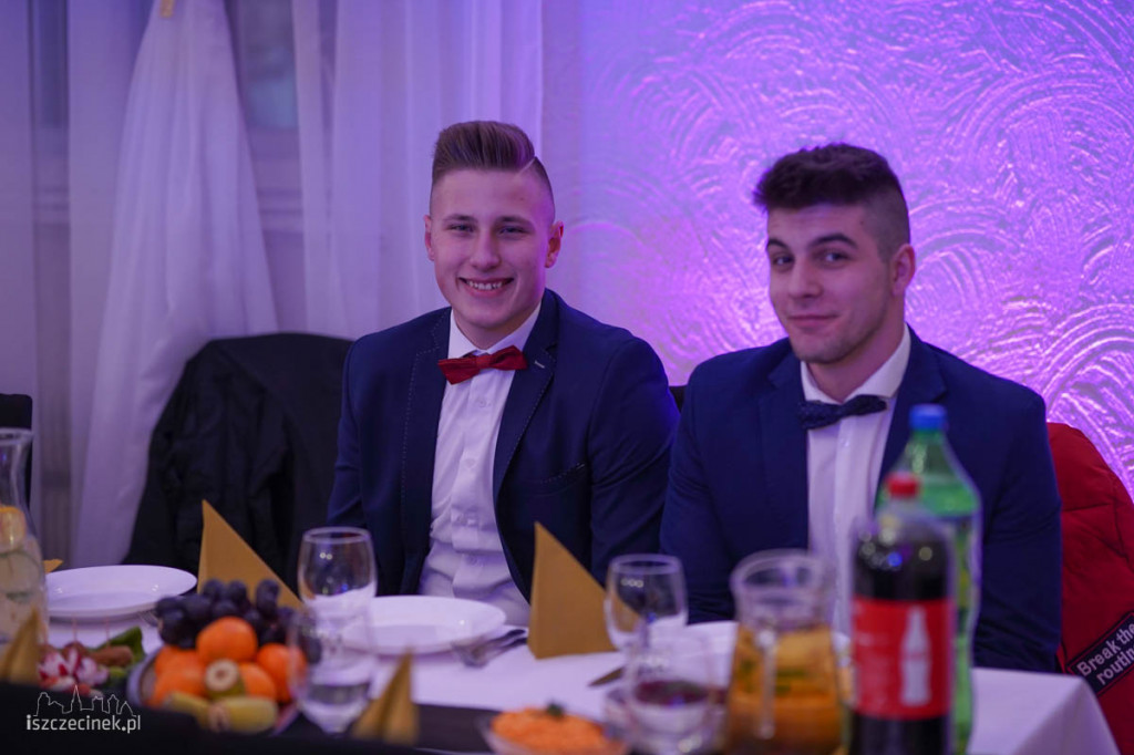 Maturzyści Zespołu Szkół nr 6 bawili się na studniówce