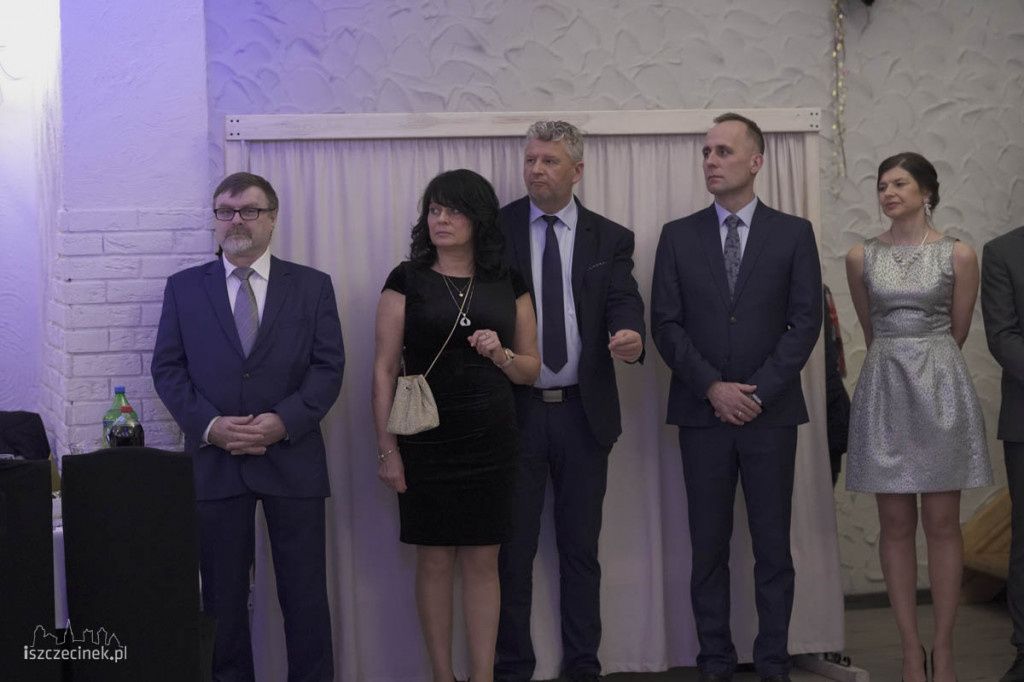 Maturzyści Zespołu Szkół nr 6 bawili się na studniówce