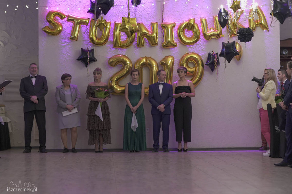 Maturzyści Zespołu Szkół nr 6 bawili się na studniówce