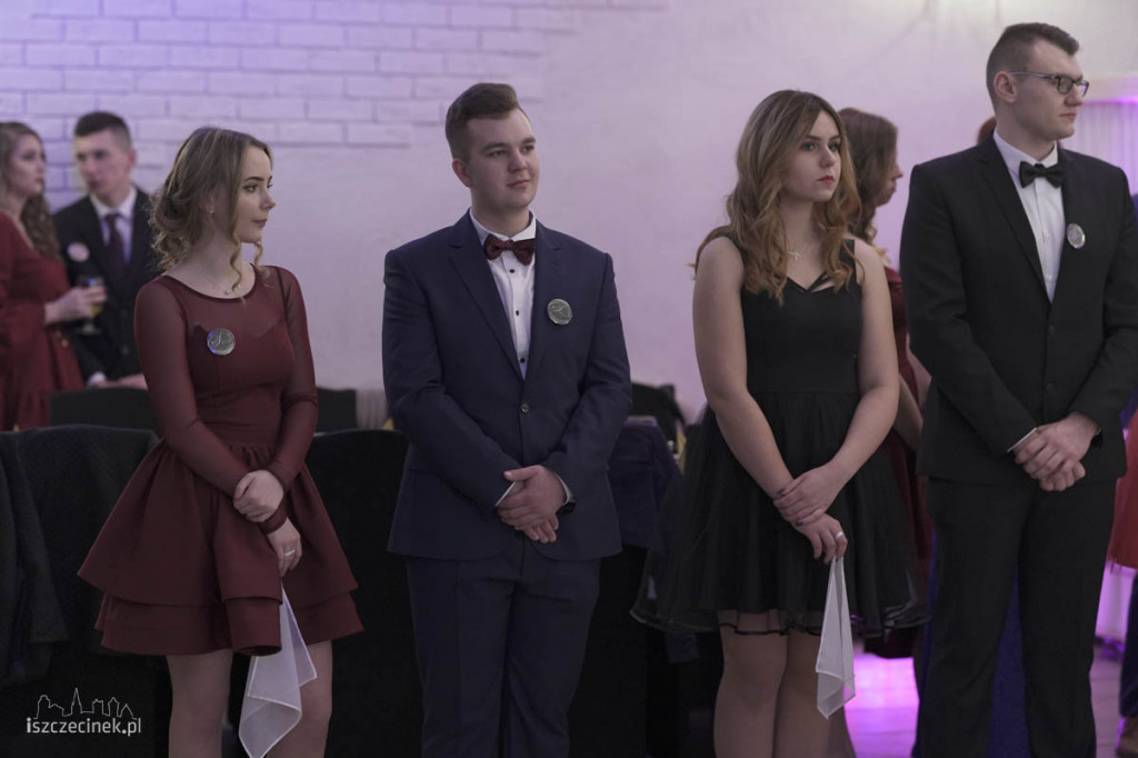 Maturzyści Zespołu Szkół nr 6 bawili się na studniówce