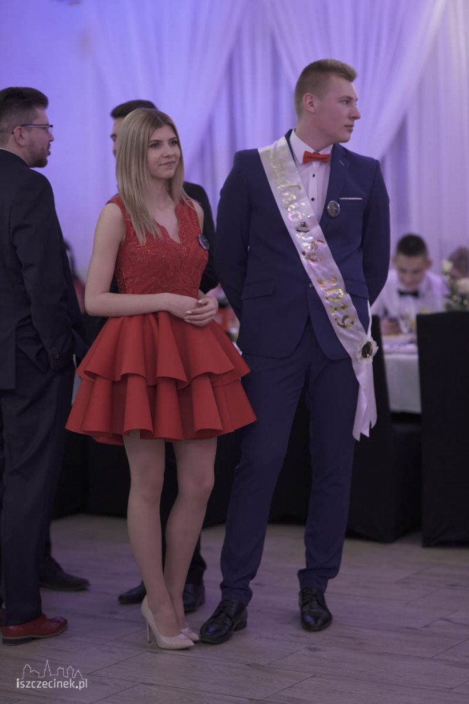 Maturzyści Zespołu Szkół nr 6 bawili się na studniówce