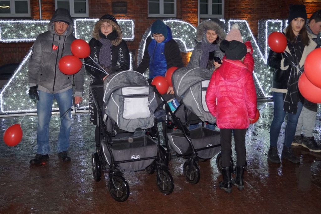 Szczecinek Murem za Owsiakiem