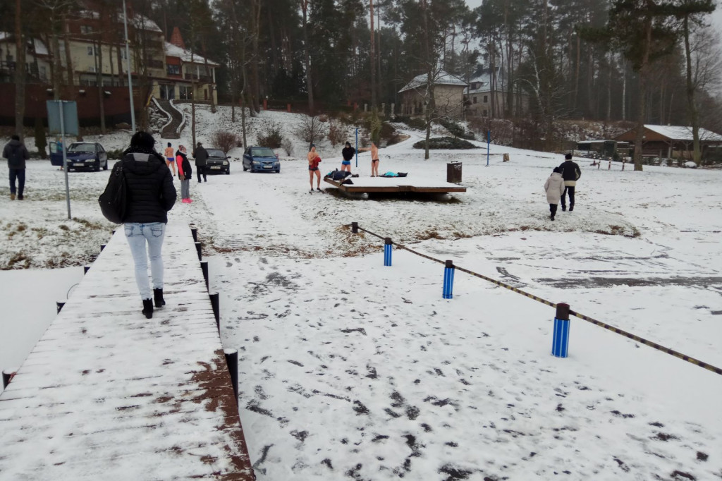 Morsy w Bornem Sulinowie. Spotykają się co niedzielę o 12.