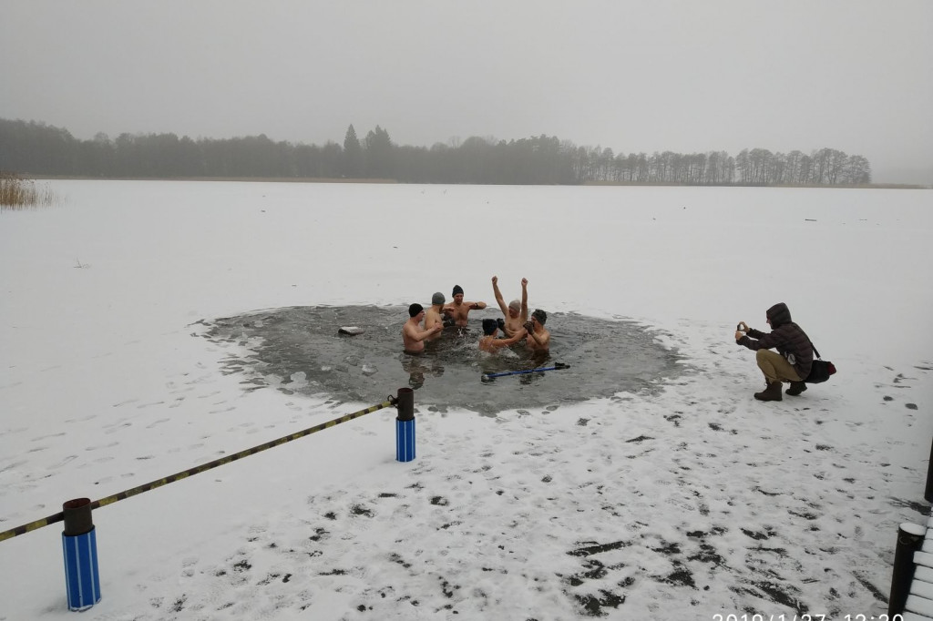 Morsy w Bornem Sulinowie. Spotykają się co niedzielę o 12.