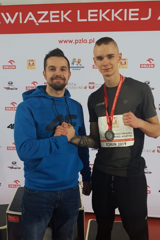 Natan Frąckiewicz ze srebrnym medalem