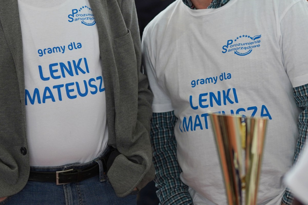 Turniej charytatywny w piłce siatkowej zorganizowany przez Porozumienie Samorządowe Powiatu Szczecineckiego