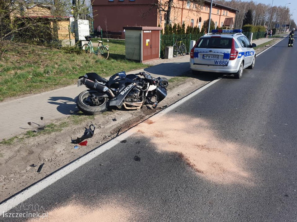 BIAŁY BÓR. Motocyklista wjechał w tył osobówki