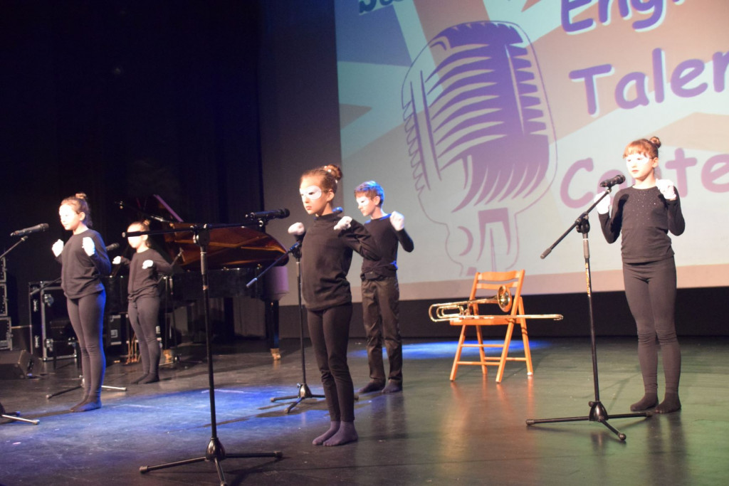Let the best song win! English Talent Contest w Społecznej