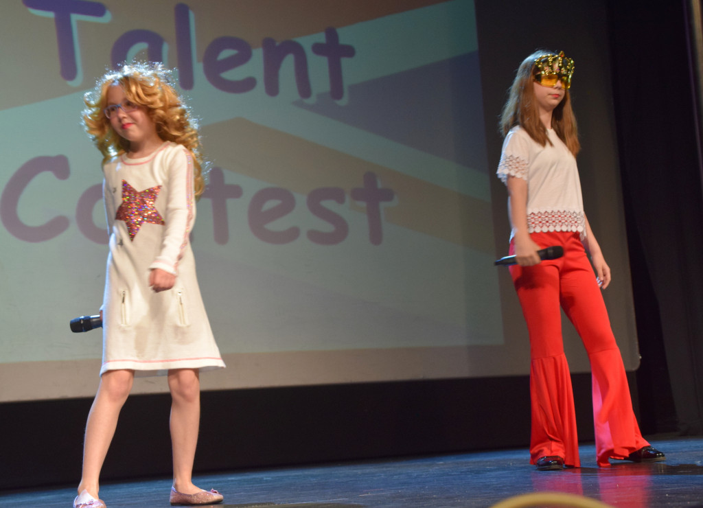 Let the best song win! English Talent Contest w Społecznej