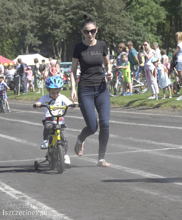 Ponad 300 małych kolarzy wzięło udział w zawodach rowerkowych [FOTORELACJA]
