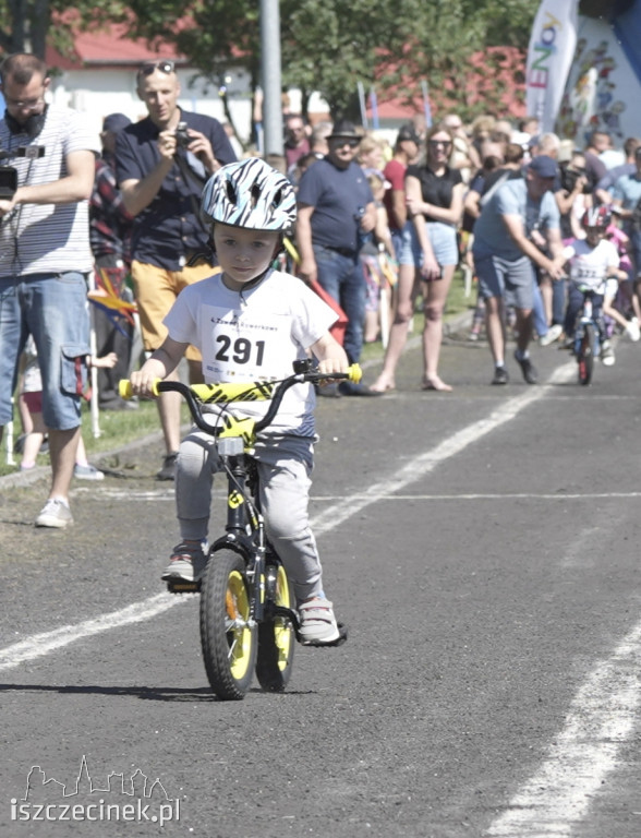 Ponad 300 małych kolarzy wzięło udział w zawodach rowerkowych [FOTORELACJA]