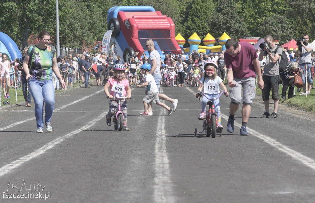 Ponad 300 małych kolarzy wzięło udział w zawodach rowerkowych [FOTORELACJA]