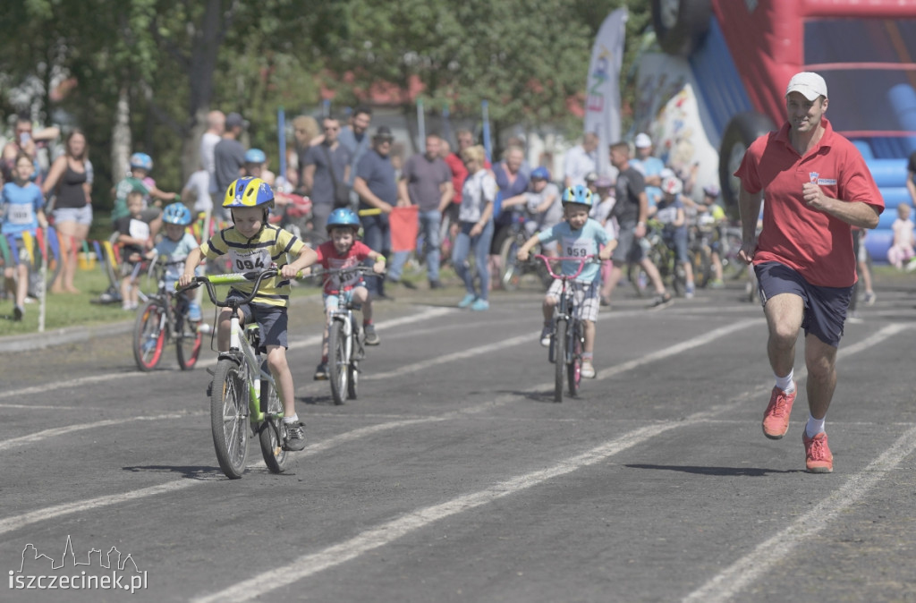 Ponad 300 małych kolarzy wzięło udział w zawodach rowerkowych [FOTORELACJA]