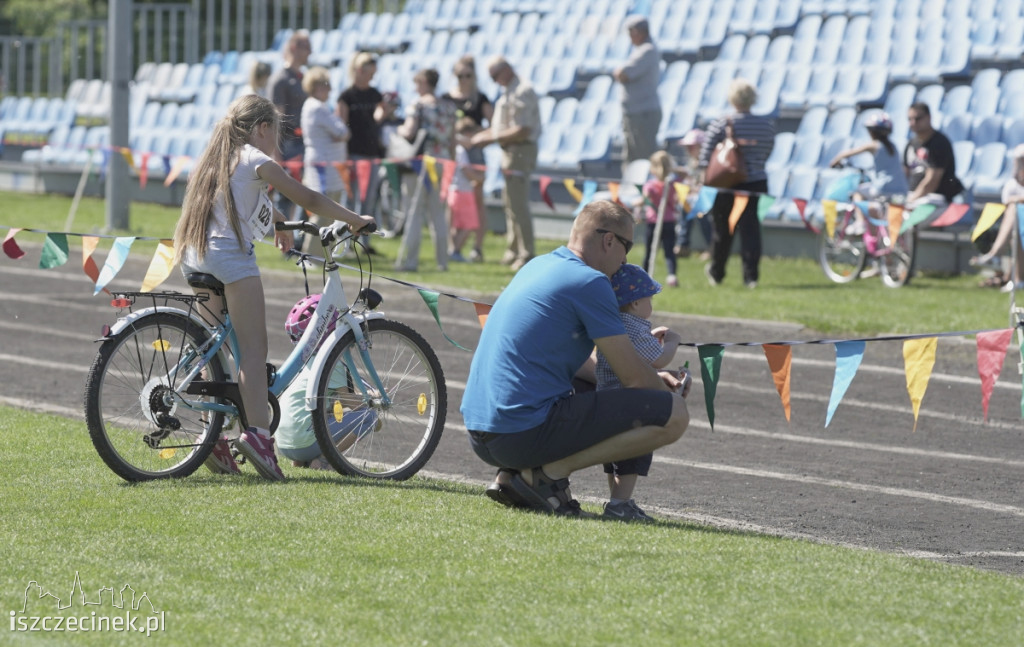 Ponad 300 małych kolarzy wzięło udział w zawodach rowerkowych [FOTORELACJA]