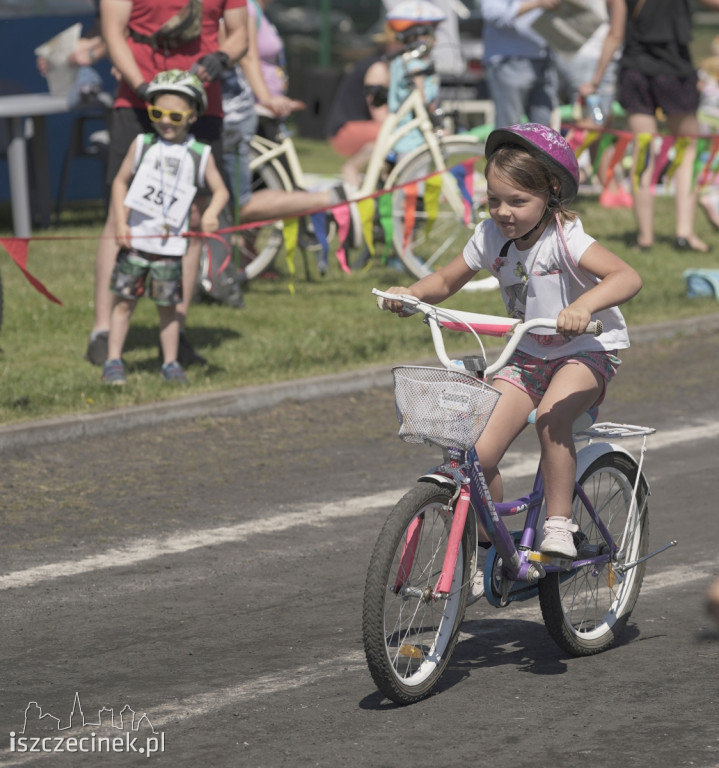 Ponad 300 małych kolarzy wzięło udział w zawodach rowerkowych [FOTORELACJA]
