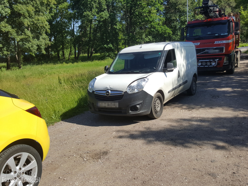 Zderzenie czterech samochodów. Kierujący ciężarówką nie wyhamował