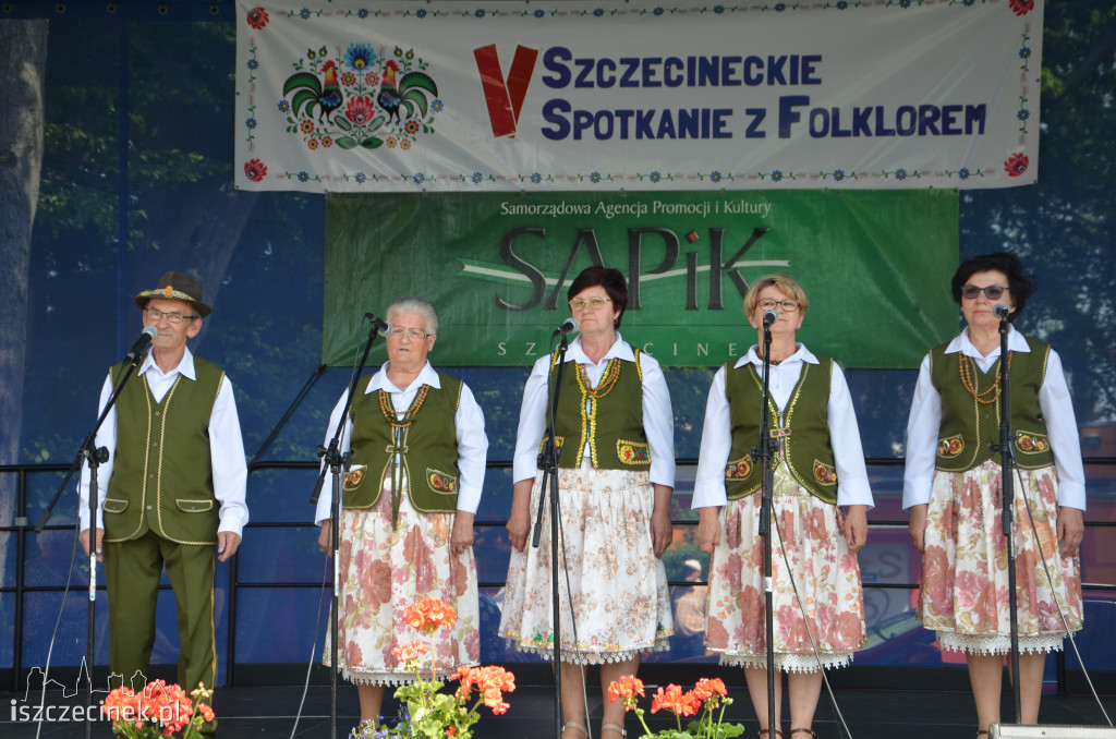 Ludowo pod zamkiem. V Szczecineckie Spotkanie z Folklorem