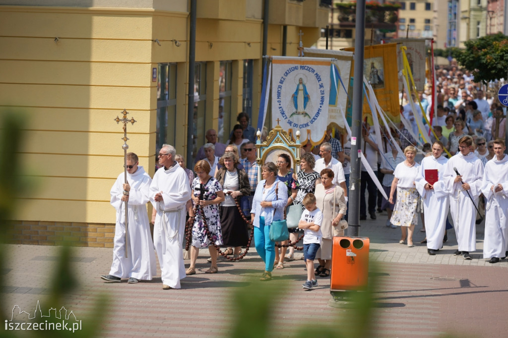 Boże Ciało w Szczecinku. Tłumy na procesjach