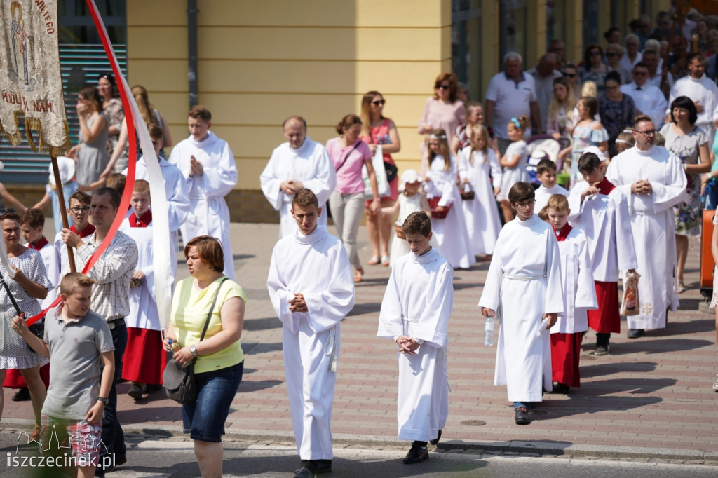 Boże Ciało w Szczecinku. Tłumy na procesjach