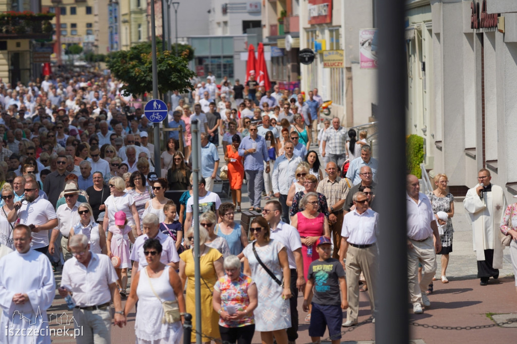 Boże Ciało w Szczecinku. Tłumy na procesjach