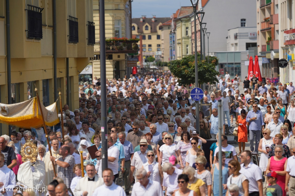 Boże Ciało w Szczecinku. Tłumy na procesjach