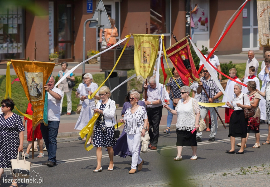 Boże Ciało w Szczecinku. Tłumy na procesjach