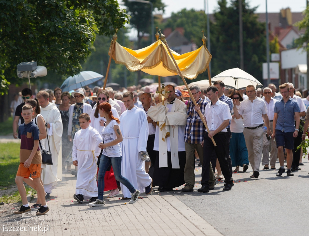 Boże Ciało w Szczecinku. Tłumy na procesjach