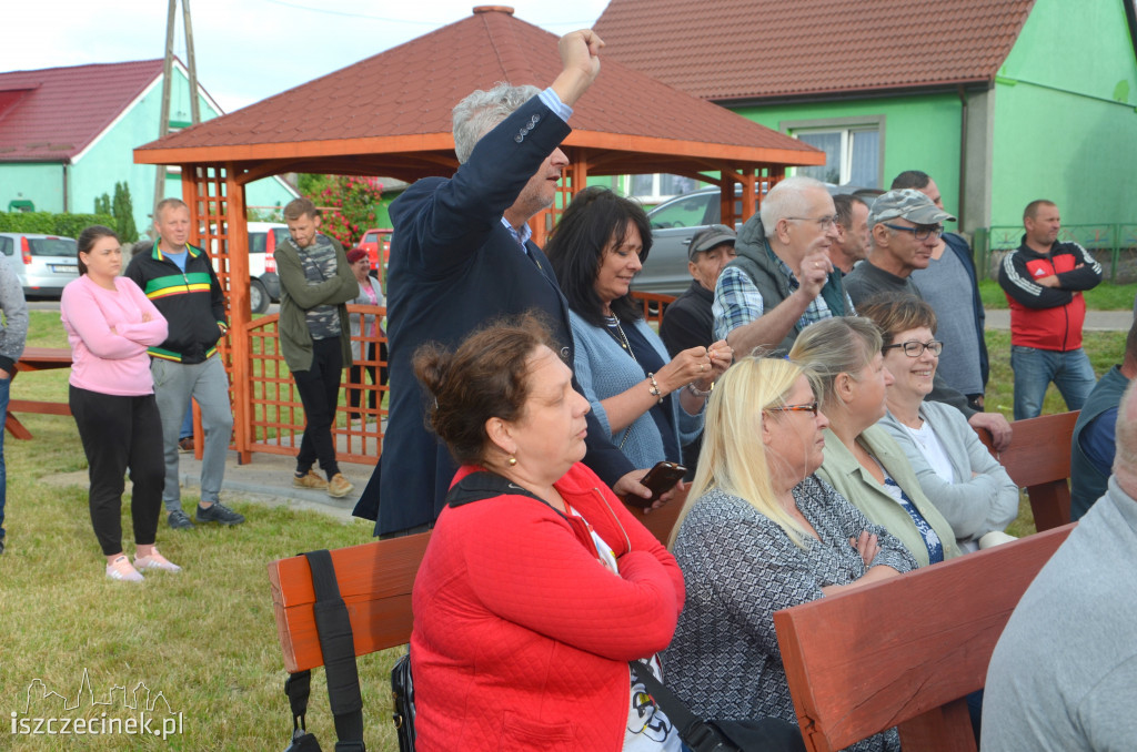 WILCZE LASKI. Spotkanie mieszkańców z inwestorem i wójtem