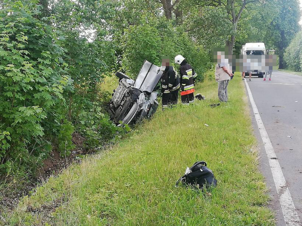 Wypadek na drodze wojewódzkiej nr 172. Trzy osoby w szpitalu