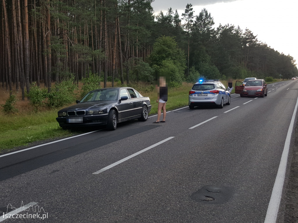 Zderzenie osobówki z ciężarówką