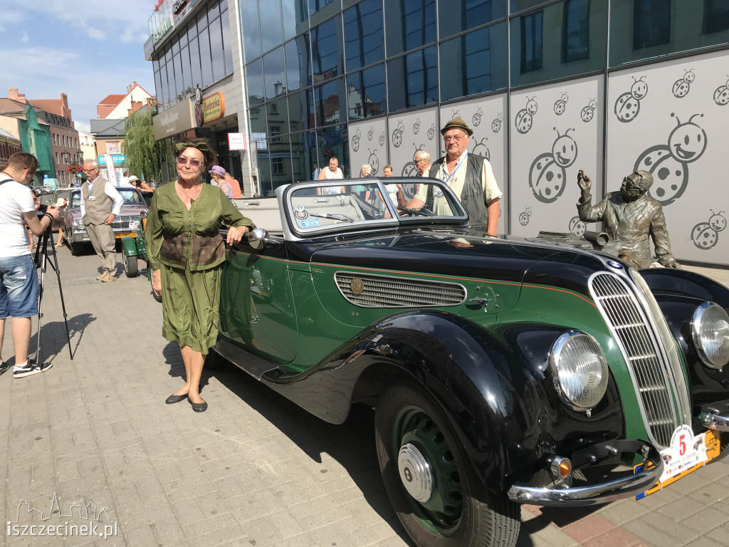 V Dixie Rajd Old Mobile