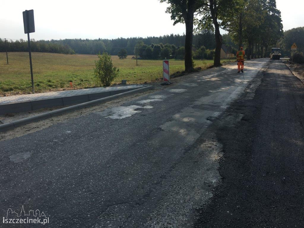 Trwają prace drogowe w Sępolnie Wielkim