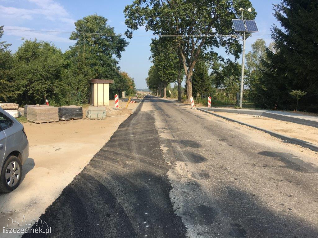 Trwają prace drogowe w Sępolnie Wielkim