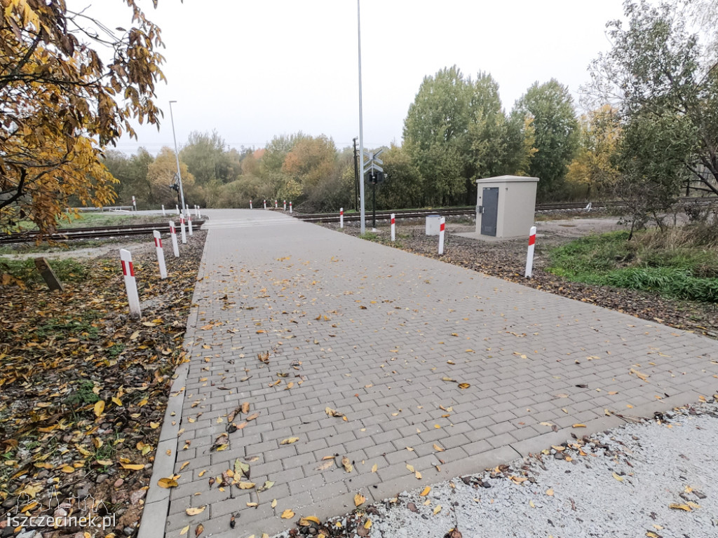 Absurd drogowo-kolejowy w Sitnie. Nowy przejazd jest, ale nie można z niego korzystać