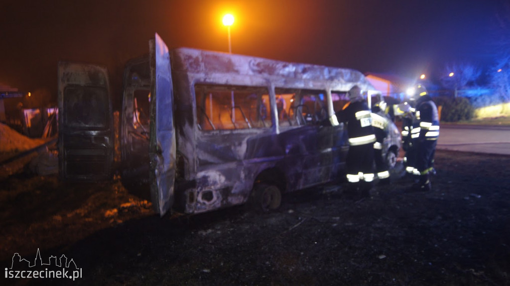 Pożar autobusu [ZDJĘCIA]