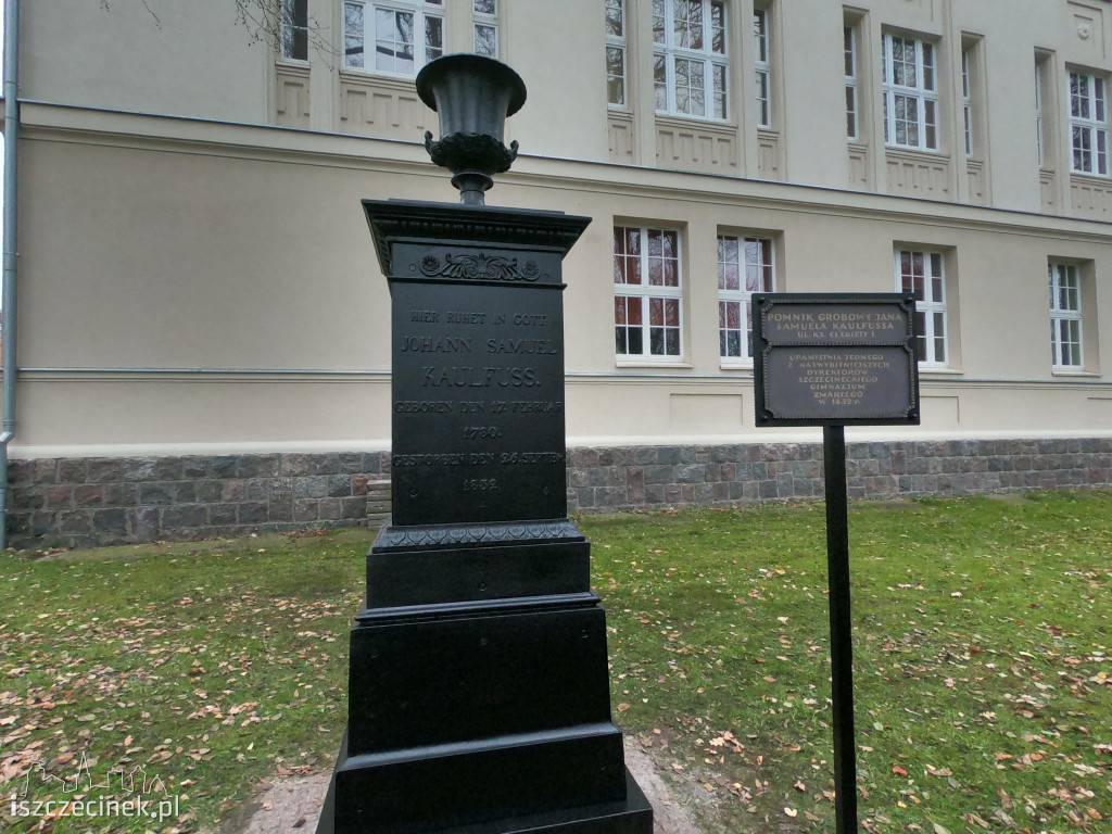 Pomnik Jana Samuela Kaulfussa