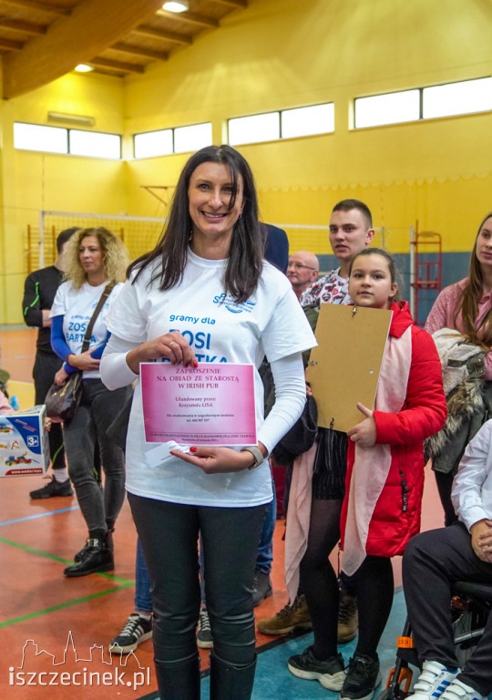 VIII Turniej Charytatywny w Piłce Siatkowej [ZDJĘCIA]