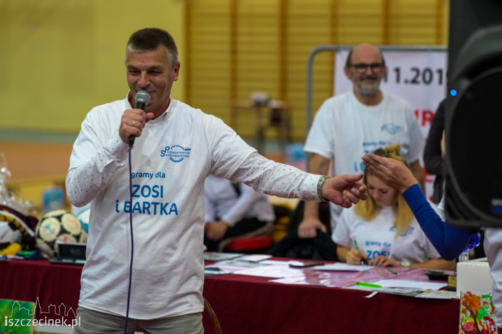 VIII Turniej Charytatywny w Piłce Siatkowej [ZDJĘCIA]