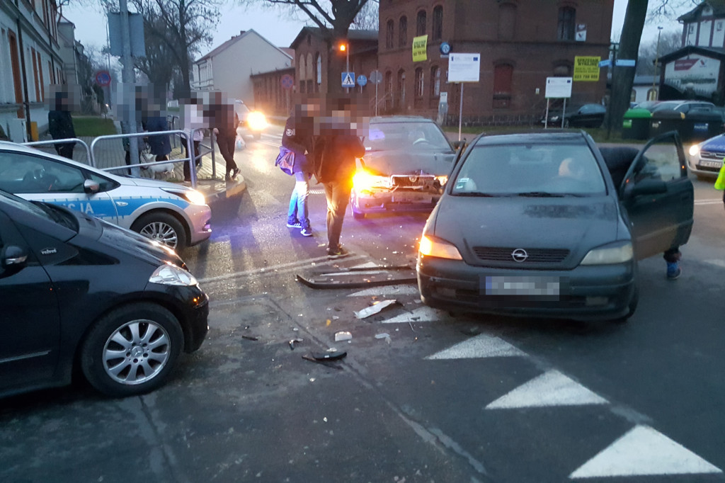 Kolejna kolizja na tym samym skrzyżowaniu
