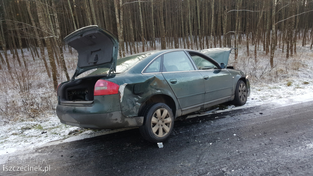 Ślisko i niebezpiecznie na drogach. Wypadek pod Barwicami
